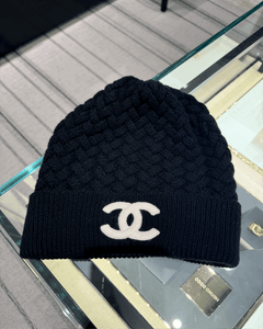 CHANEL 24K AAA588 Black Beanie | 香奈兒 冷帽 (黑色)