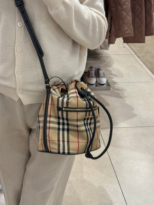 BURBERRY Small Drawstring Pouch in Archive Beige Check(Beige)