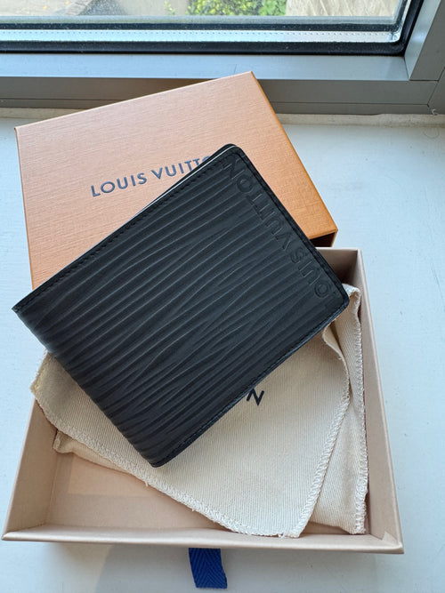 LOUIS VUITTON M83333 Men's Multiple Wallet Epi XL Black | Louis Vuitton Men's Wallet (Black)