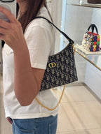 CHRISTIAN DIOR 30 Montaigne Diorling Mini Bag with Chain | 迪奧 手袋 (藍色)