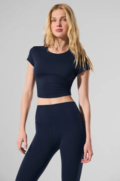 ALO YOGA Soft Crop Finesse Short Sleeve | 短版短袖上衣 (多色)