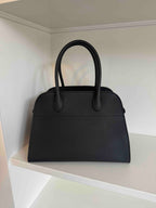 THE ROW Soft Margaux 10 Bag in Leather | 手袋(黑色)