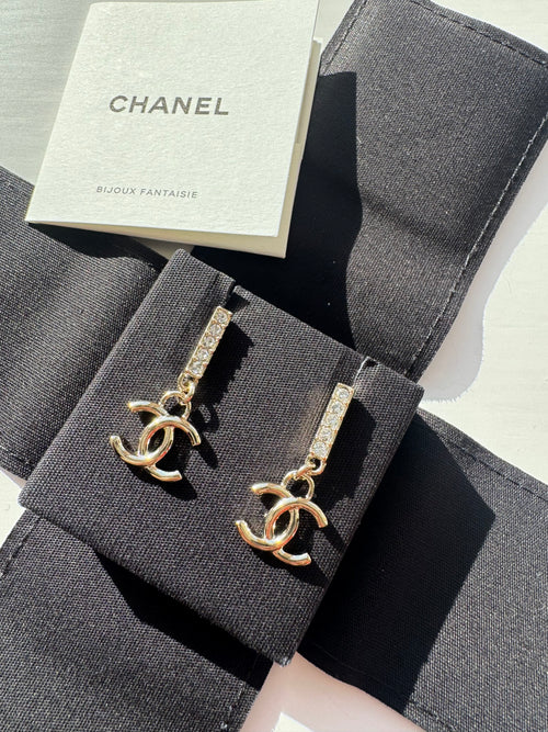 CHANEL CC Drop Earrings(Pale Gold)