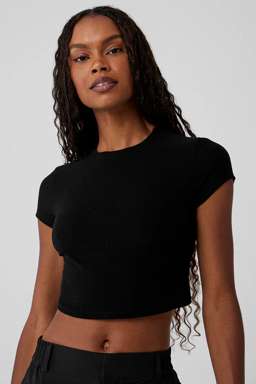 ALO YOGA Ribbed Sea Coast Cropped Short Sleeve Tee | 羅紋短版短袖上衣 (多色)